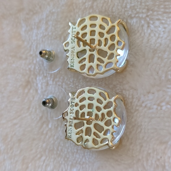 Kendra Scott Hillary Gold Studs in Iridescent Clear Statement Vintage HTF - Picture 9 of 17